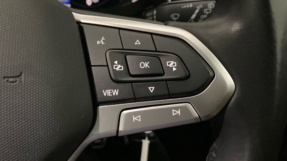 Volkswagen Polo 1.0 TSI R-Line 5dr Petrol Hatchback - Image 18