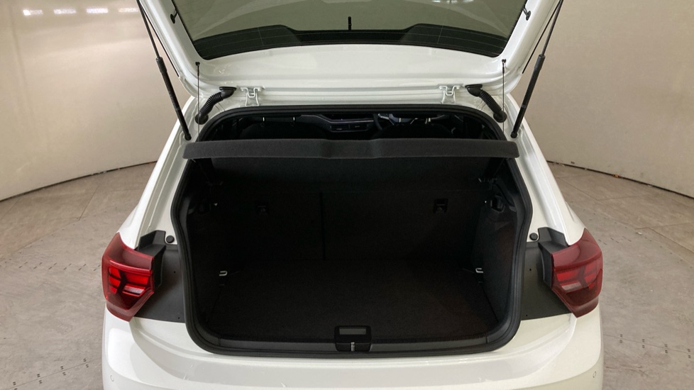 Volkswagen Polo 1.0 TSI R-Line 5dr Petrol Hatchback - Image 20