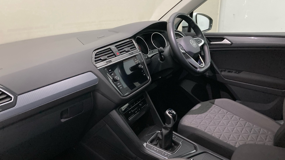 Volkswagen Tiguan 1.5 TSI Life 5dr Petrol Estate - Image 2