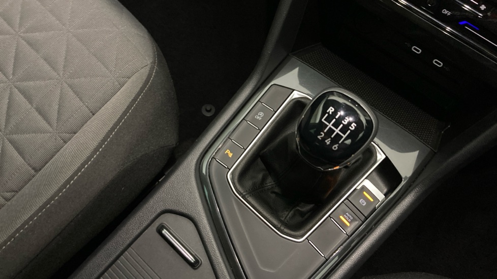 Volkswagen Tiguan 1.5 TSI Life 5dr Petrol Estate - Image 14