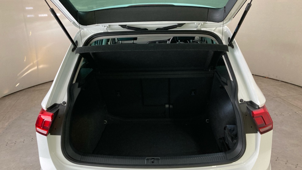 Volkswagen Tiguan 1.5 TSI Life 5dr Petrol Estate - Image 20