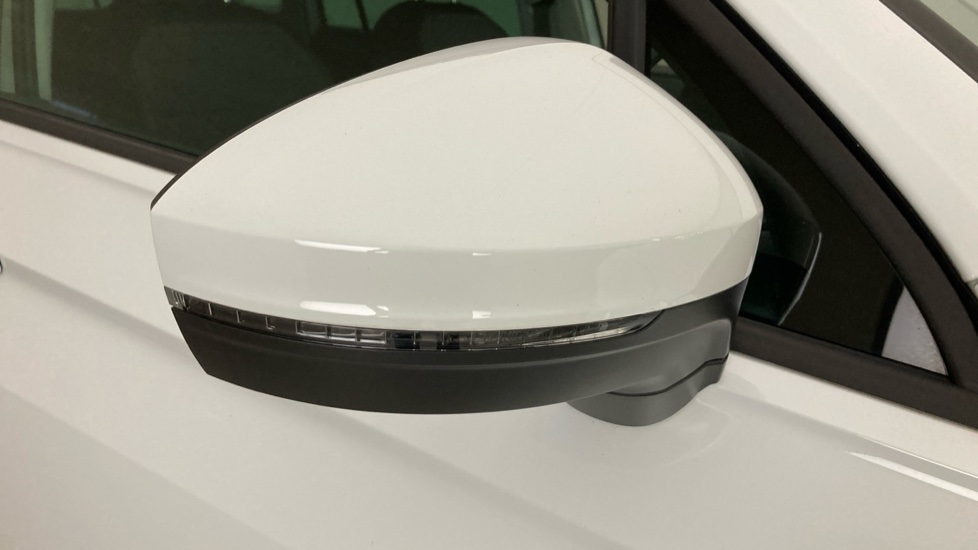 Volkswagen Tiguan 1.5 TSI Life 5dr Petrol Estate - Image 41