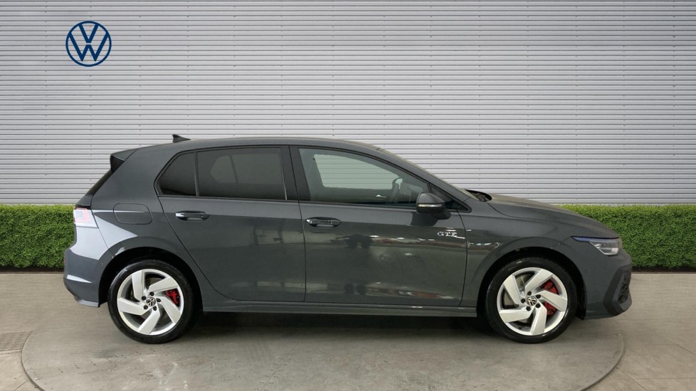 Volkswagen Golf 1.5 TSI 272 GTE eHybrid 5dr DSG Hatchback - Image 4