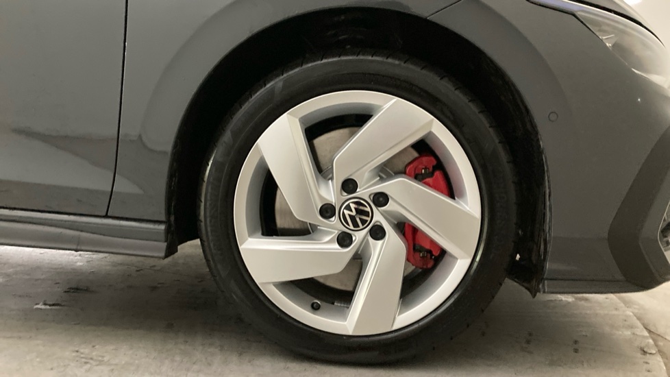Volkswagen Golf 1.5 TSI 272 GTE eHybrid 5dr DSG Hatchback - Image 5