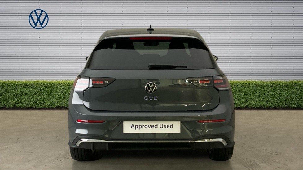 Volkswagen Golf 1.5 TSI 272 GTE eHybrid 5dr DSG Hatchback - Image 8