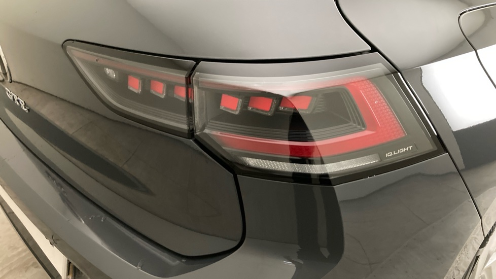 Volkswagen Golf 1.5 TSI 272 GTE eHybrid 5dr DSG Hatchback - Image 37
