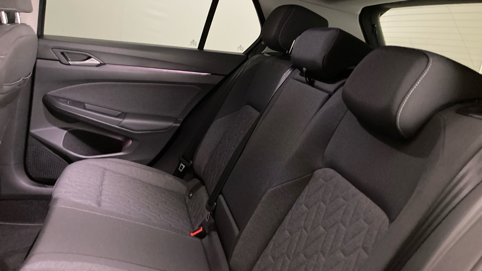 Volkswagen Golf 1.5 TSI 204 Match eHybrid 5dr DSG Hatchback - Image 16