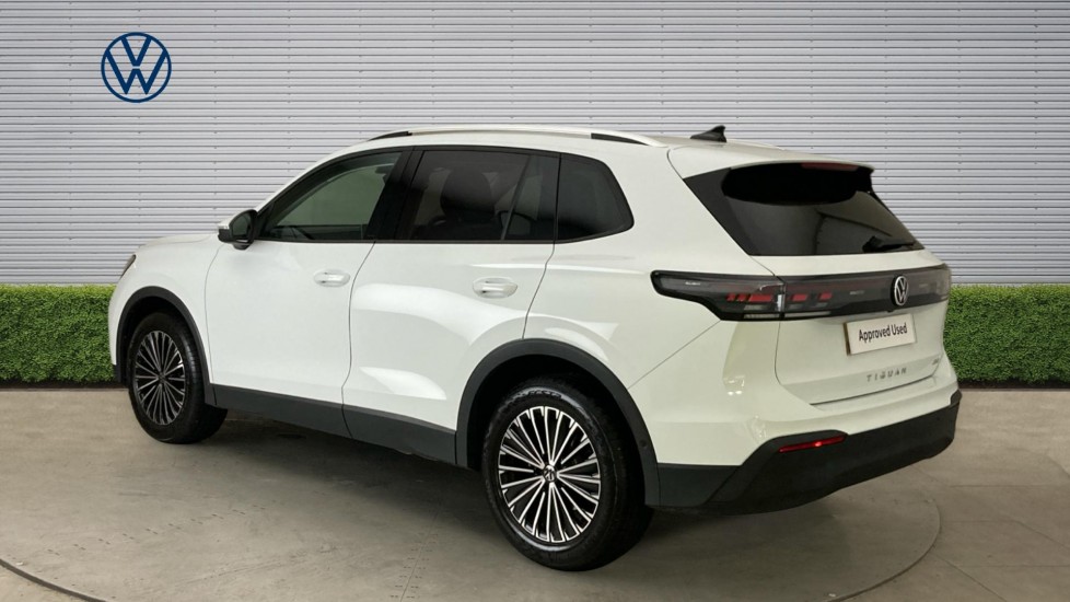 Volkswagen Tiguan 1.5 eTSI 150 Match 5dr DSG Petrol Estate - Image 3