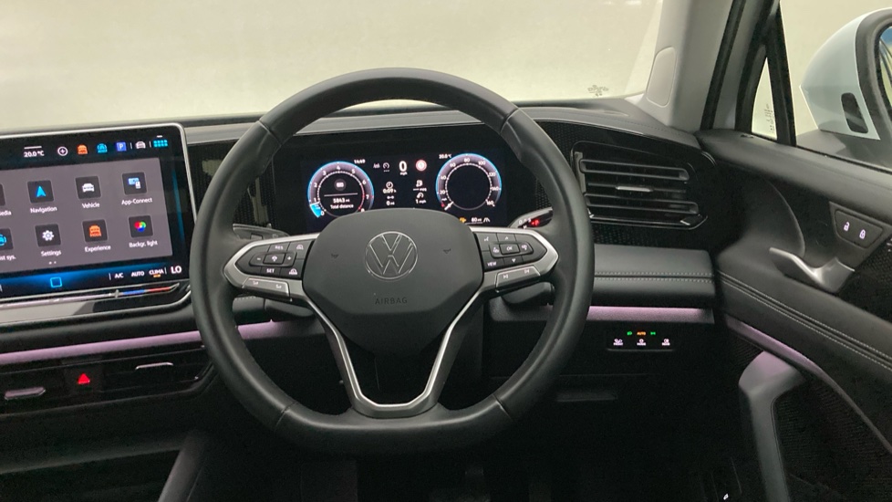 Volkswagen Tiguan 1.5 eTSI 150 Match 5dr DSG Petrol Estate - Image 10