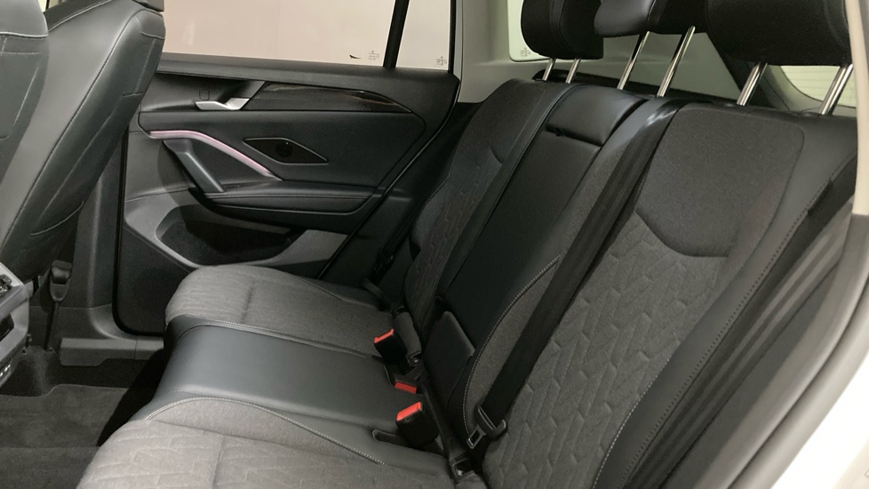 Volkswagen Tiguan 1.5 eTSI 150 Match 5dr DSG Petrol Estate - Image 16