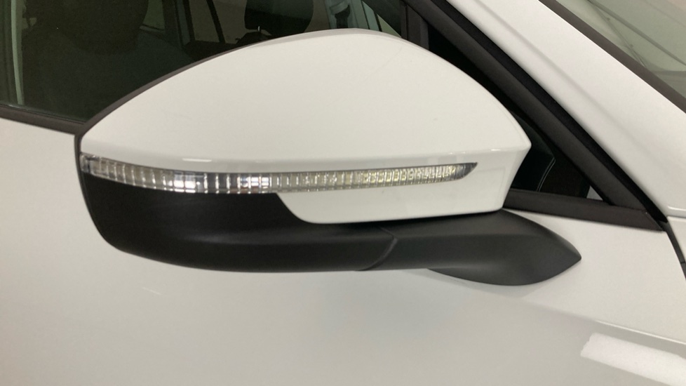 Volkswagen Tiguan 1.5 eTSI 150 Match 5dr DSG Petrol Estate - Image 38