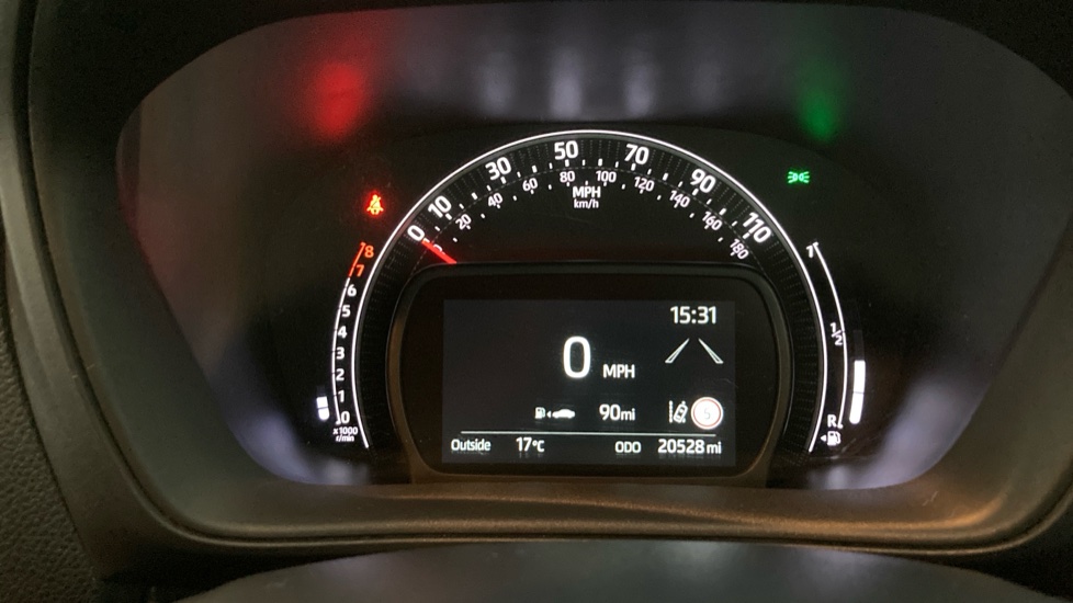 Toyota Aygo X 1.0 VVT-i Pure 5dr Petrol Hatchback - Image 11