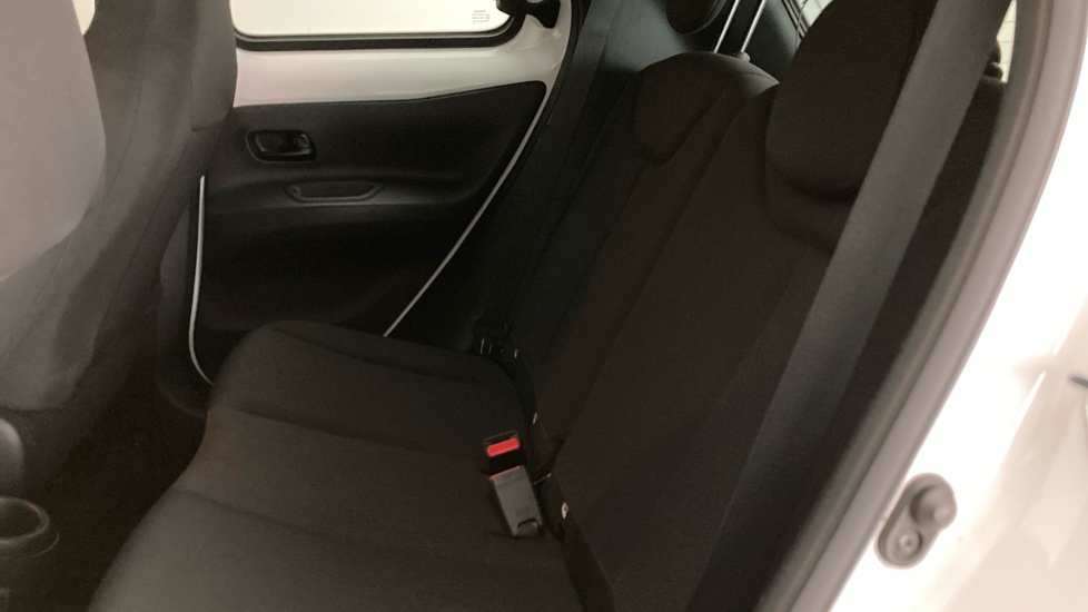 Toyota Aygo X 1.0 VVT-i Pure 5dr Petrol Hatchback - Image 16