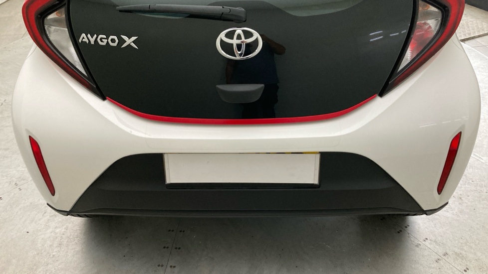 Toyota Aygo X 1.0 VVT-i Pure 5dr Petrol Hatchback - Image 28