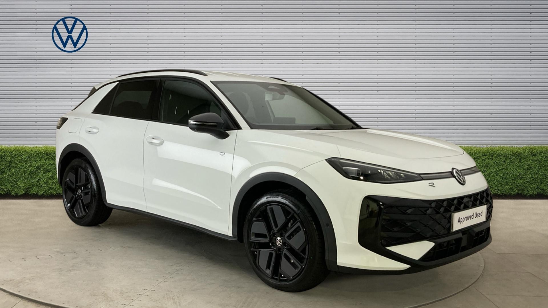 Volkswagen T-Roc listing photo