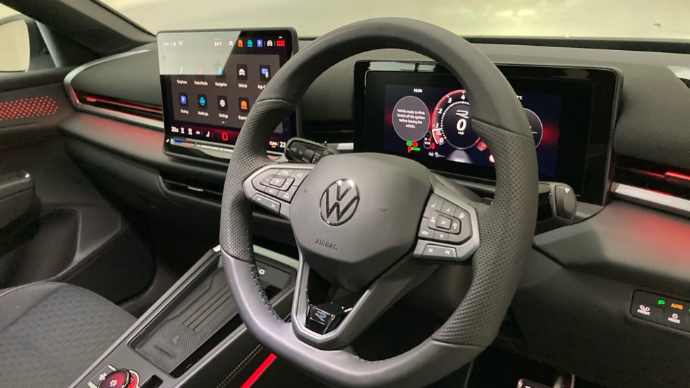 Volkswagen T-Roc 1.5 eTSI 150 R-Line 5dr DSG Petrol Hatchback - Image 6