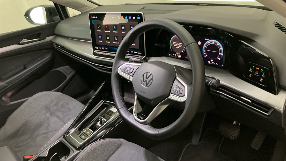 Volkswagen Golf 1.5 TSI 204 Match eHybrid 5dr DSG Hatchback - Image 6
