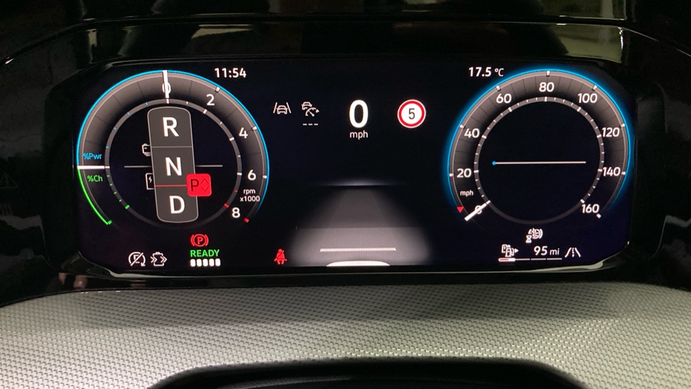 Volkswagen Golf 1.5 TSI 204 Match eHybrid 5dr DSG Hatchback - Image 11