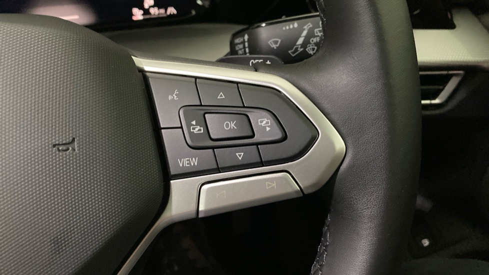Volkswagen Golf 1.5 TSI 204 Match eHybrid 5dr DSG Hatchback - Image 18