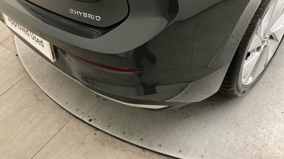 Volkswagen Golf 1.5 TSI 204 Match eHybrid 5dr DSG Hatchback - Image 27