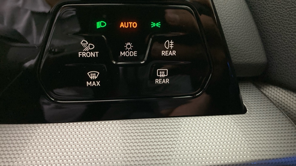 Volkswagen Golf 1.5 TSI 204 Match eHybrid 5dr DSG Hatchback - Image 38