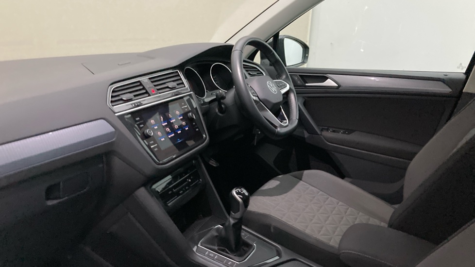 Volkswagen Tiguan 1.5 TSI 150 Life 5dr Petrol Estate - Image 2