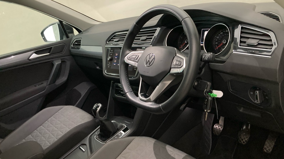 Volkswagen Tiguan 1.5 TSI 150 Life 5dr Petrol Estate - Image 6