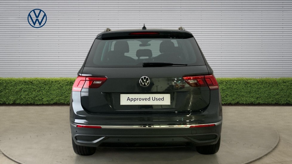 Volkswagen Tiguan 1.5 TSI 150 Life 5dr Petrol Estate - Image 8