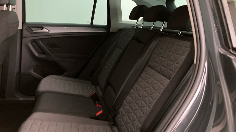 Volkswagen Tiguan 1.5 TSI 150 Life 5dr Petrol Estate - Image 16