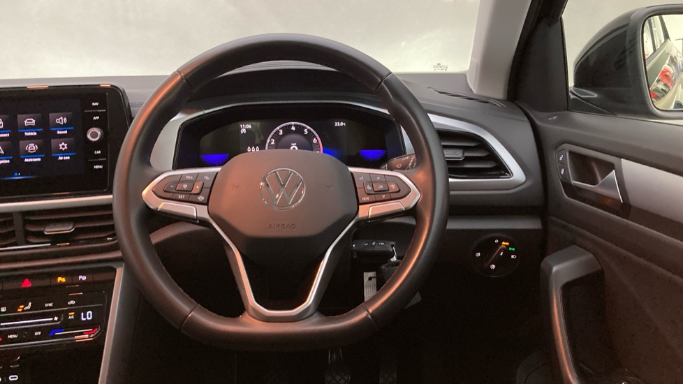 Volkswagen T-Roc 1.0 TSI Life 5dr Petrol Hatchback - Image 10