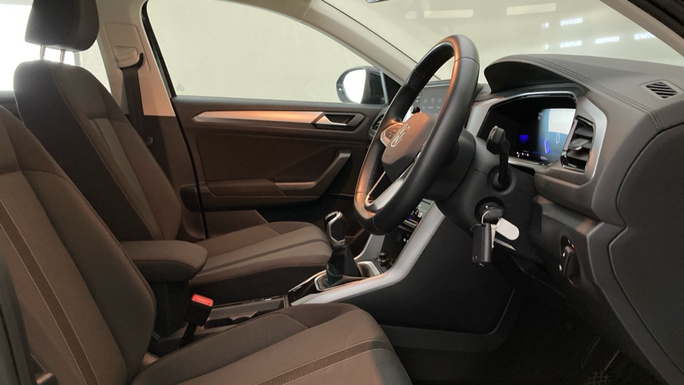 Volkswagen T-Roc 1.0 TSI Life 5dr Petrol Hatchback - Image 15