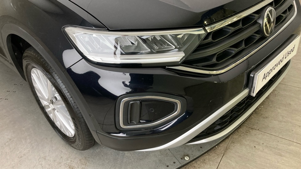 Volkswagen T-Roc 1.0 TSI Life 5dr Petrol Hatchback - Image 21