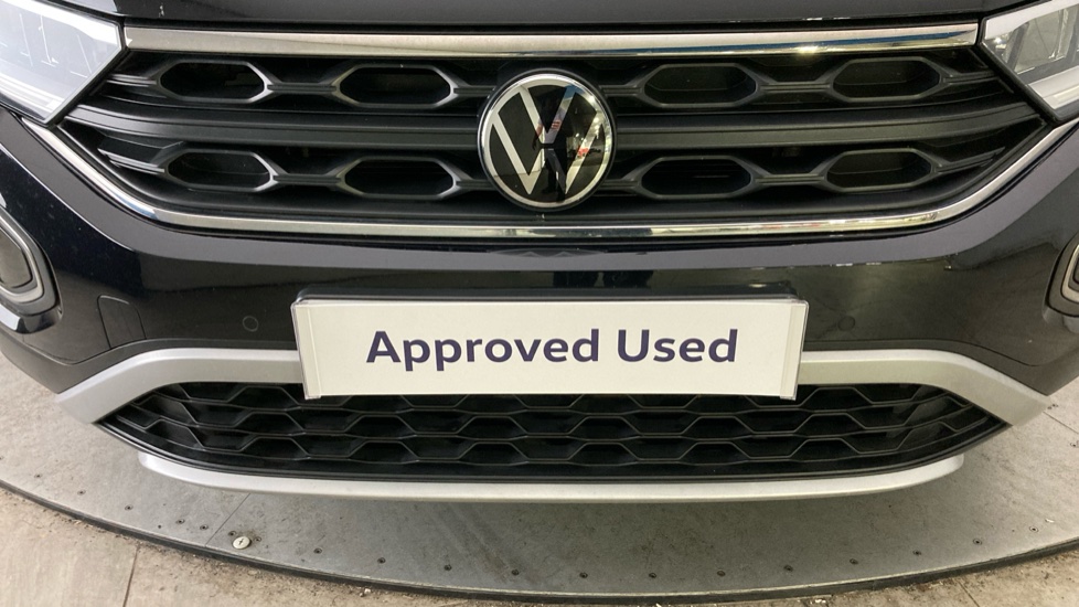 Volkswagen T-Roc 1.0 TSI Life 5dr Petrol Hatchback - Image 23
