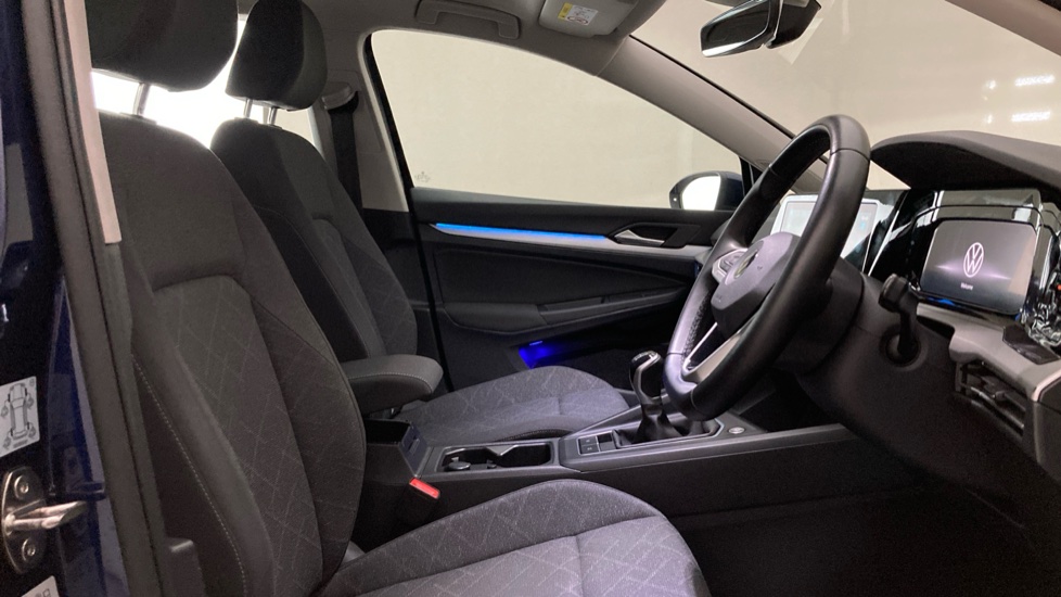 Volkswagen Golf 1.5 TSI Life 5dr Petrol Hatchback - Image 15