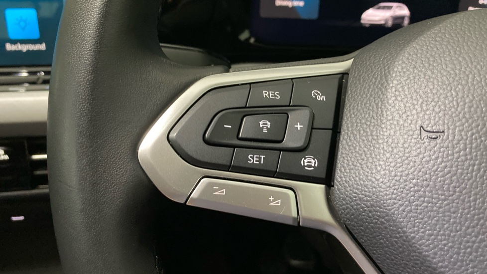 Volkswagen Golf 1.5 TSI Life 5dr Petrol Hatchback - Image 17