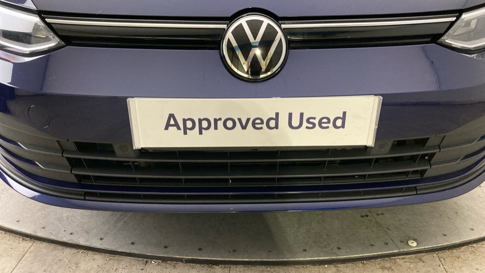 Volkswagen Golf 1.5 TSI Life 5dr Petrol Hatchback - Image 34