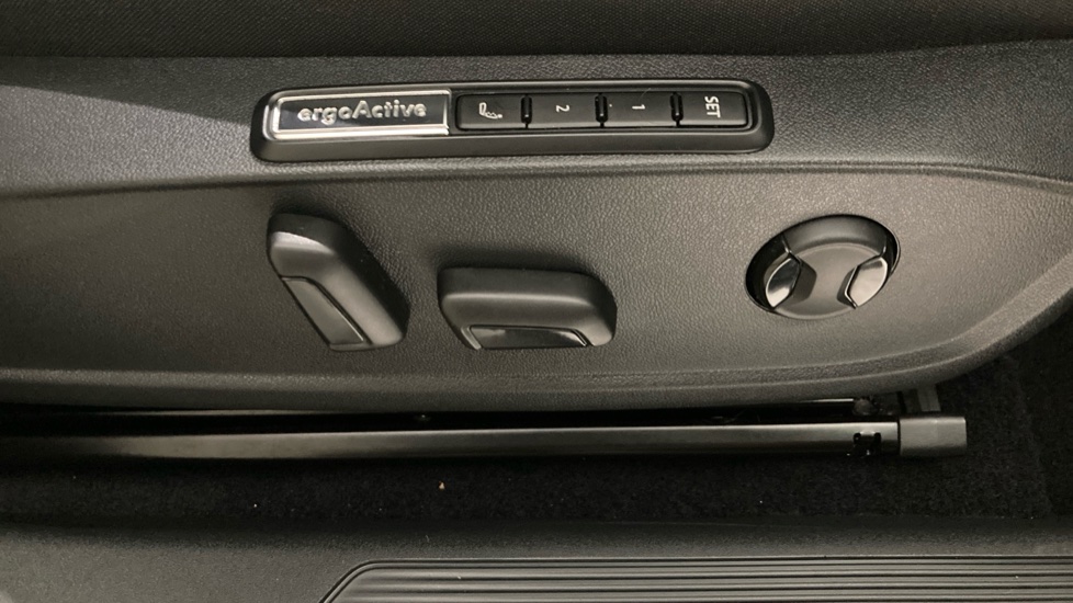 Volkswagen ID.3 150kW Match Pro S 77kWh 5dr Auto Electric Hatchback - Image 31