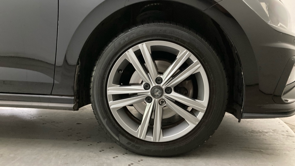 Volkswagen Polo 1.0 TSI 115 R-Line 5dr Petrol Hatchback - Image 5