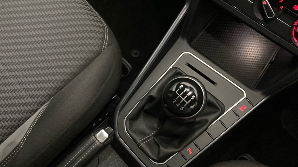 Volkswagen Polo 1.0 TSI 115 R-Line 5dr Petrol Hatchback - Image 14