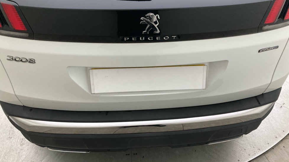 Peugeot 3008 1.5 BlueHDi GT Line Premium 5dr Diesel Estate - Image 26