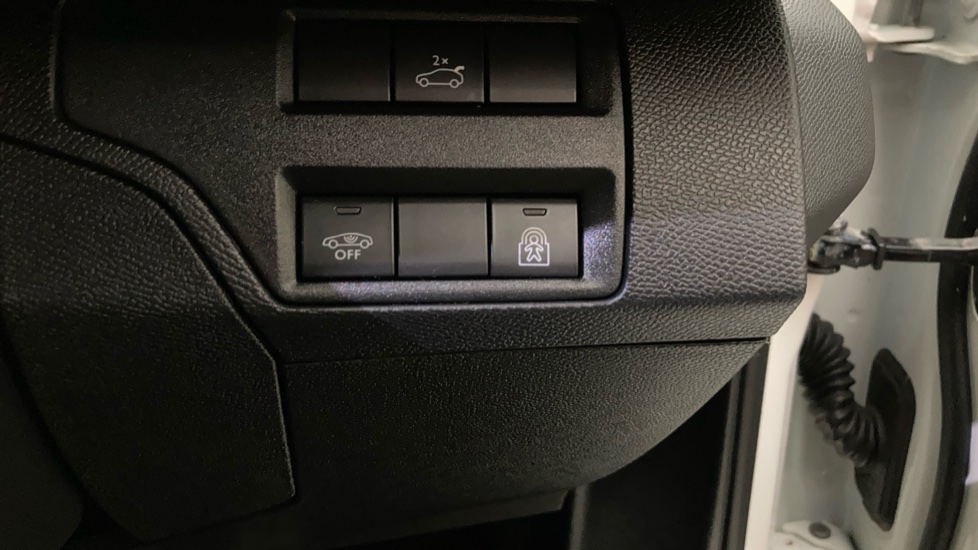 Peugeot 3008 1.5 BlueHDi GT Line Premium 5dr Diesel Estate - Image 34