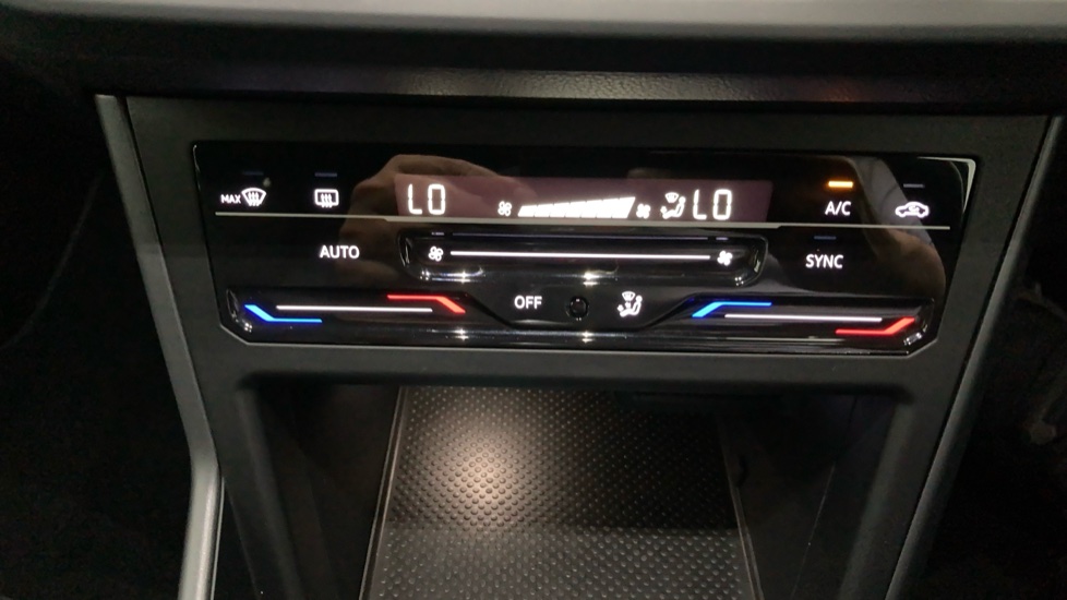 Volkswagen Polo 1.0 TSI R-Line 5dr Petrol Hatchback - Image 13