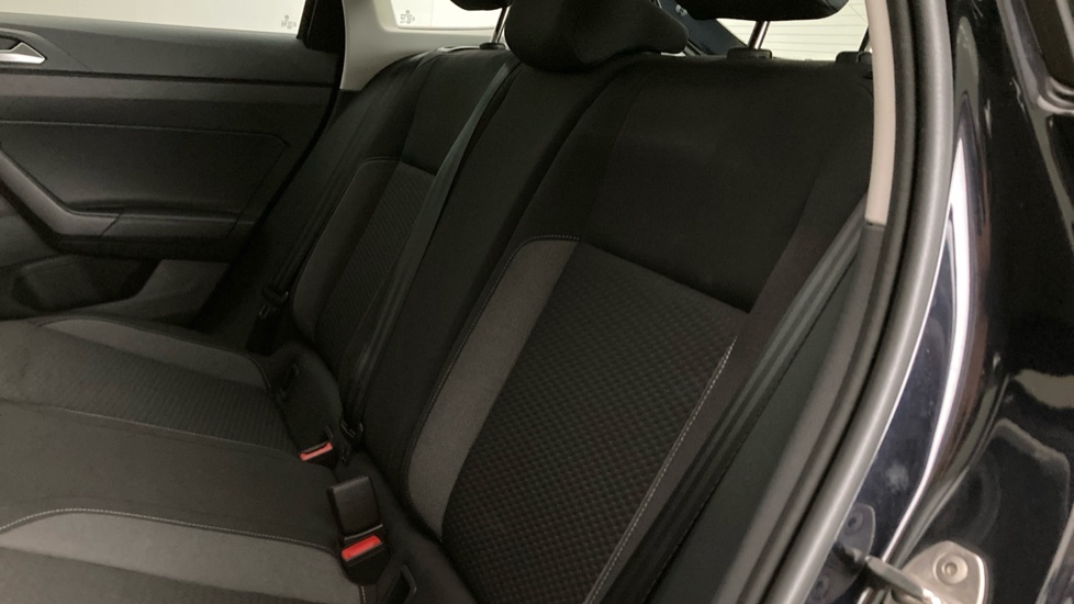 Volkswagen Taigo 1.0 TSI 110 Life 5dr Petrol Hatchback - Image 16