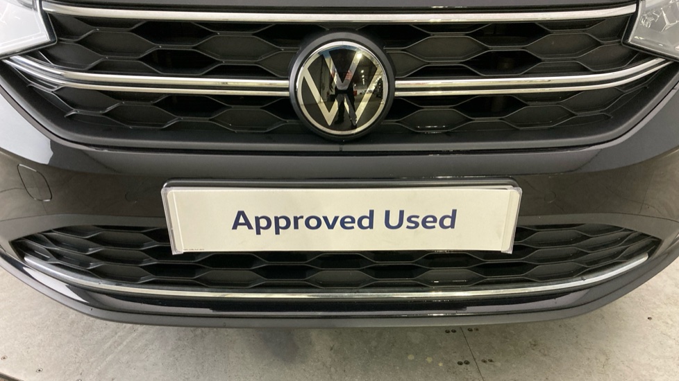 Volkswagen Taigo 1.0 TSI 110 Life 5dr Petrol Hatchback - Image 34