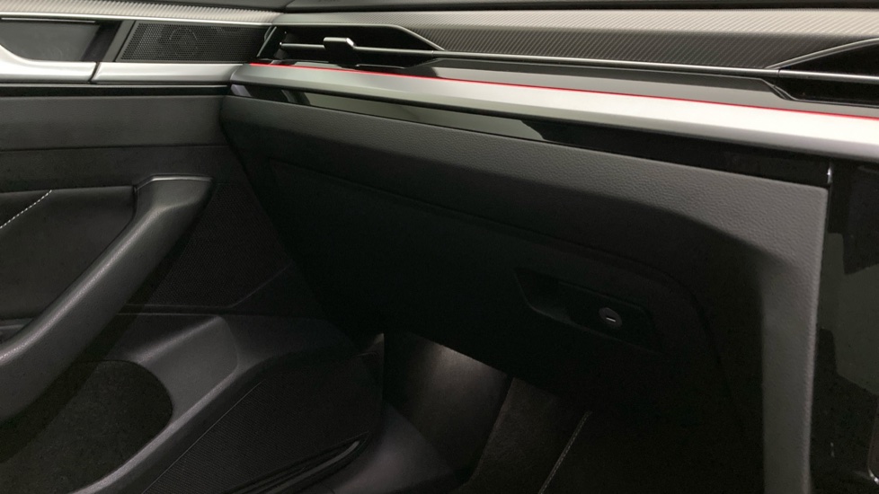 Volkswagen Arteon 1.5 TSI R-Line 5dr Petrol Hatchback - Image 40