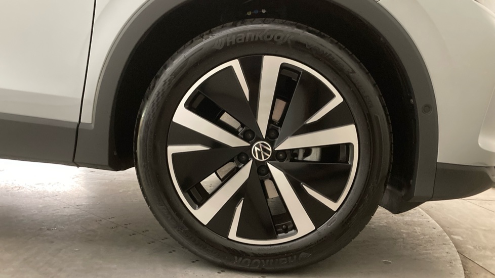 Volkswagen Tiguan 1.5 eTSI 150 Elegance 5dr DSG Petrol Estate - Image 5