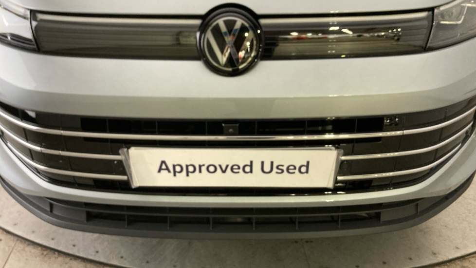 Volkswagen Tiguan 1.5 eTSI 150 Elegance 5dr DSG Petrol Estate - Image 33