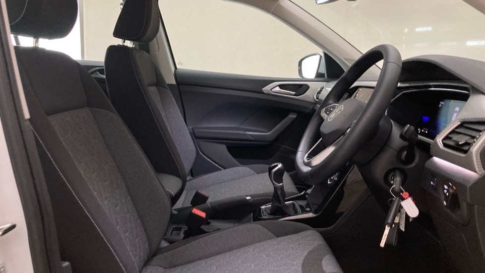 Volkswagen T-Cross 1.0 TSI 110 Move 5dr Petrol Estate - Image 15