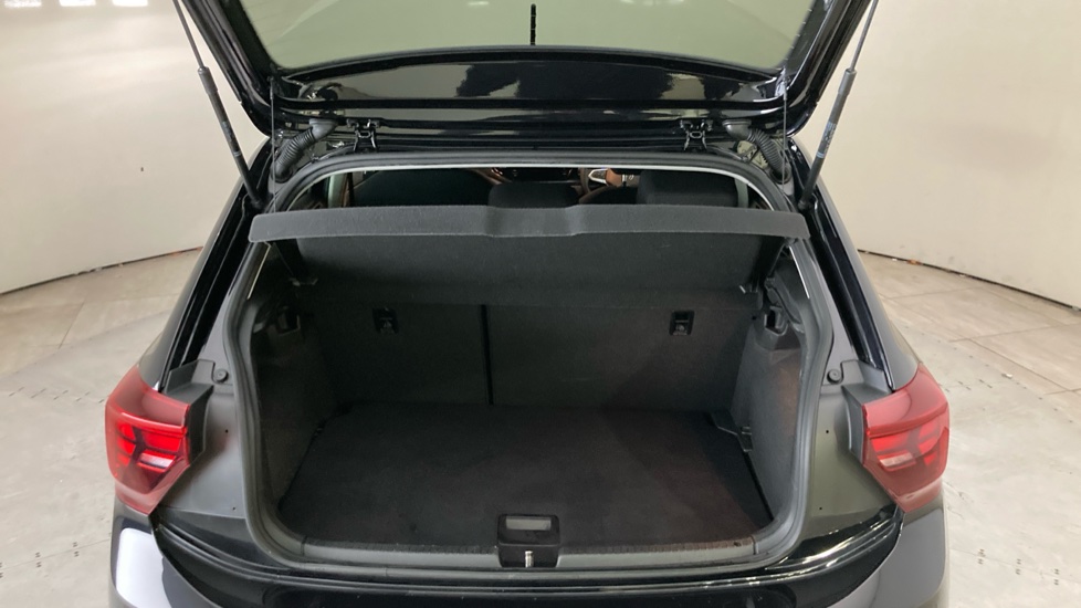 Volkswagen Polo 1.0 TSI Life 5dr Petrol Hatchback - Image 20