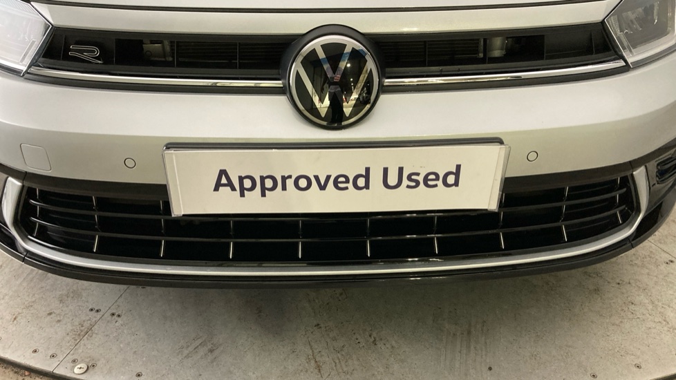 Volkswagen Polo 1.0 TSI 115 R-Line 5dr DSG Petrol Hatchback - Image 36